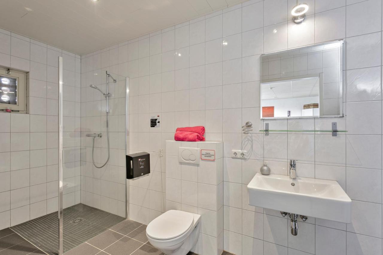 B&B Leudal Haelen Bagian luar foto