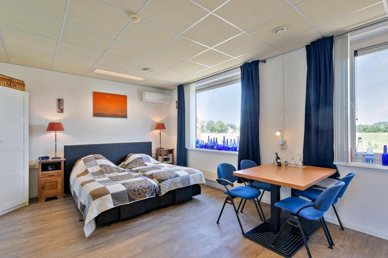 B&B Leudal Haelen Bagian luar foto