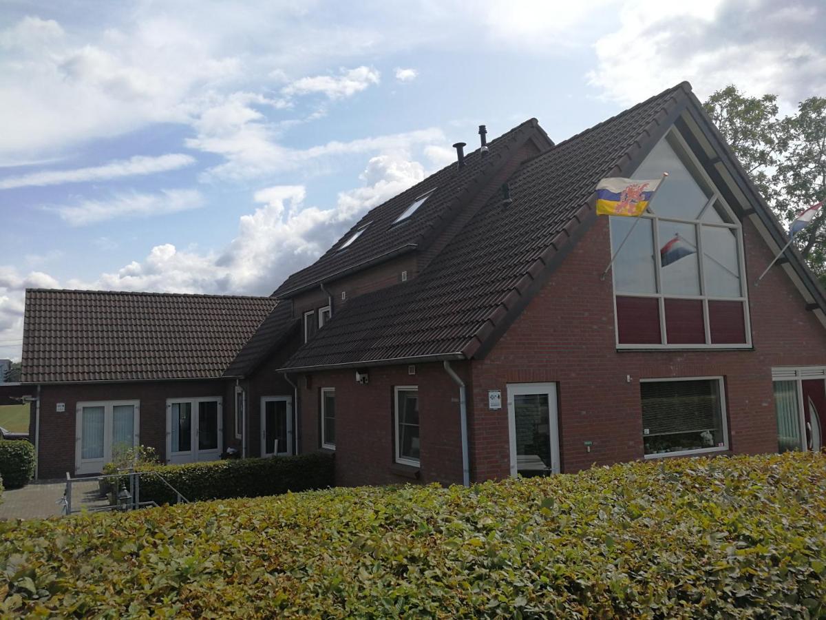 B&B Leudal Haelen Bagian luar foto