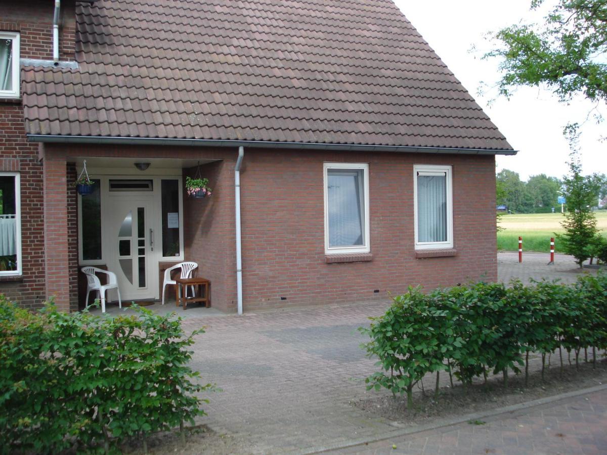 B&B Leudal Haelen Bagian luar foto