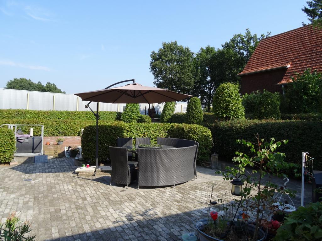 B&B Leudal Haelen Bagian luar foto