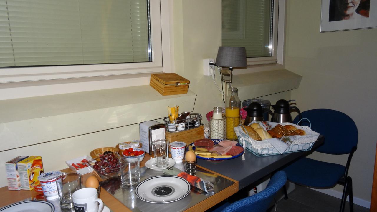 B&B Leudal Haelen Bagian luar foto