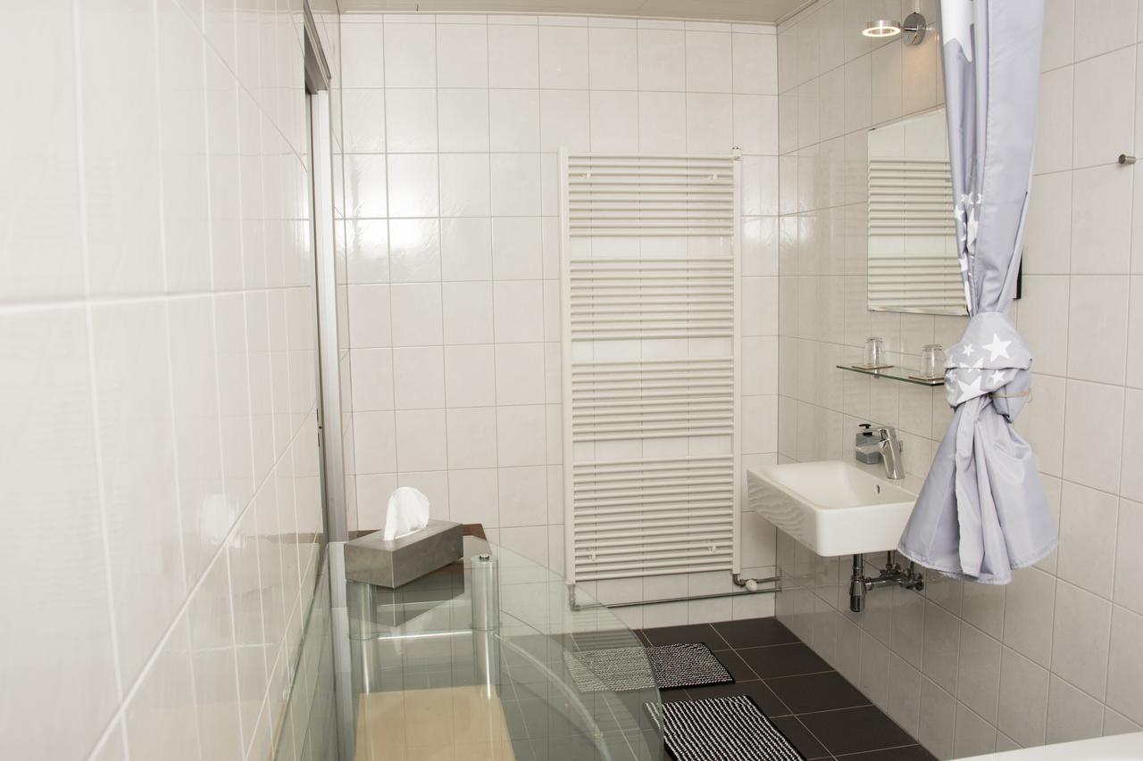 B&B Leudal Haelen Bagian luar foto