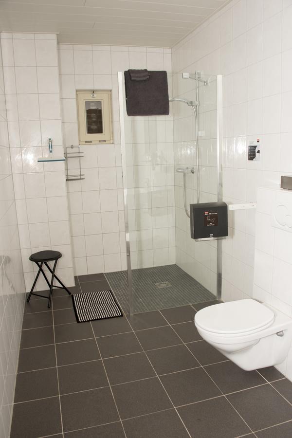 B&B Leudal Haelen Bagian luar foto