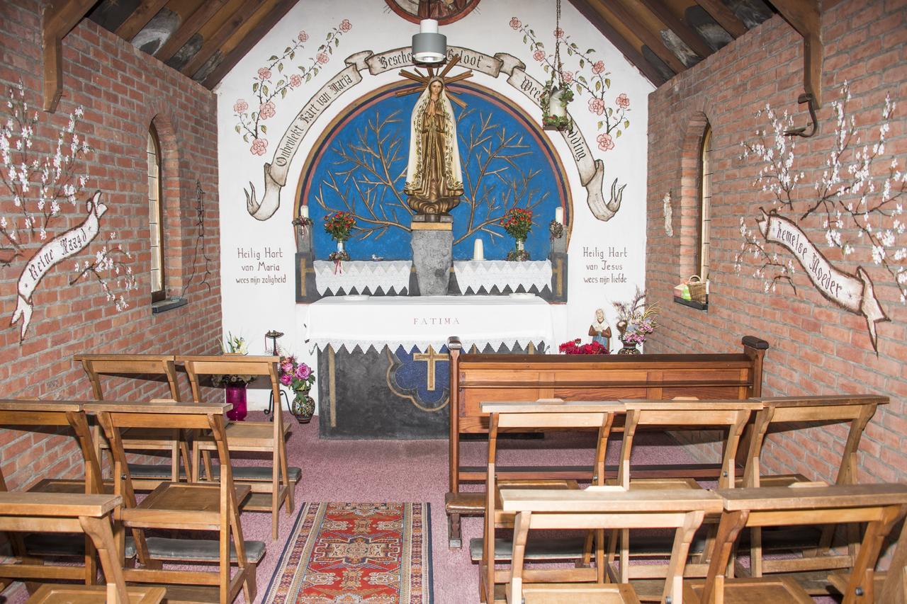 B&B Leudal Haelen Bagian luar foto